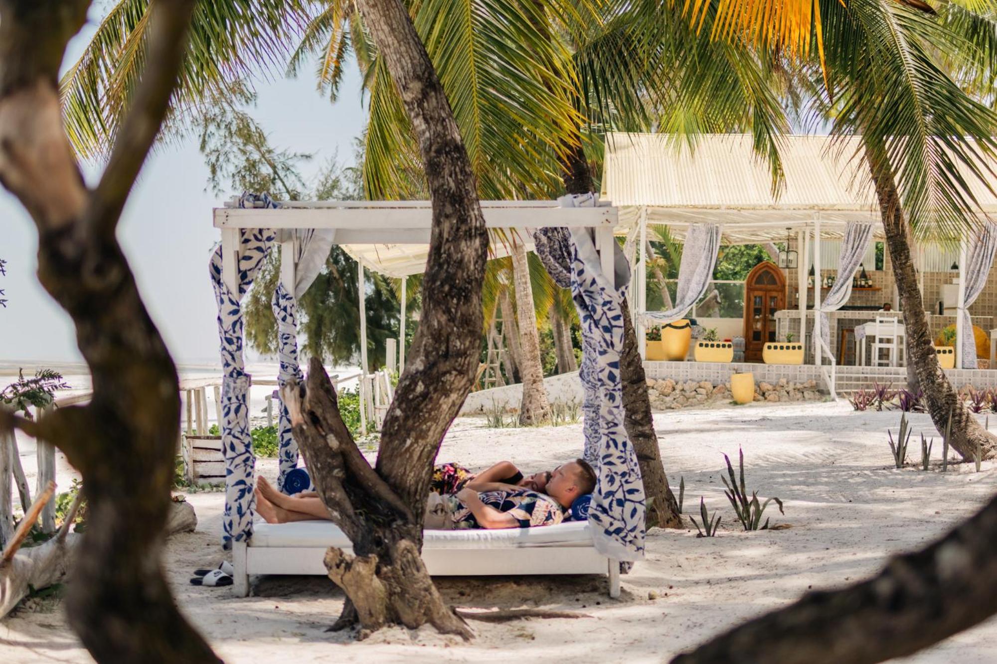 Pili Pili Orient Beach Resort Bwejuu Esterno foto